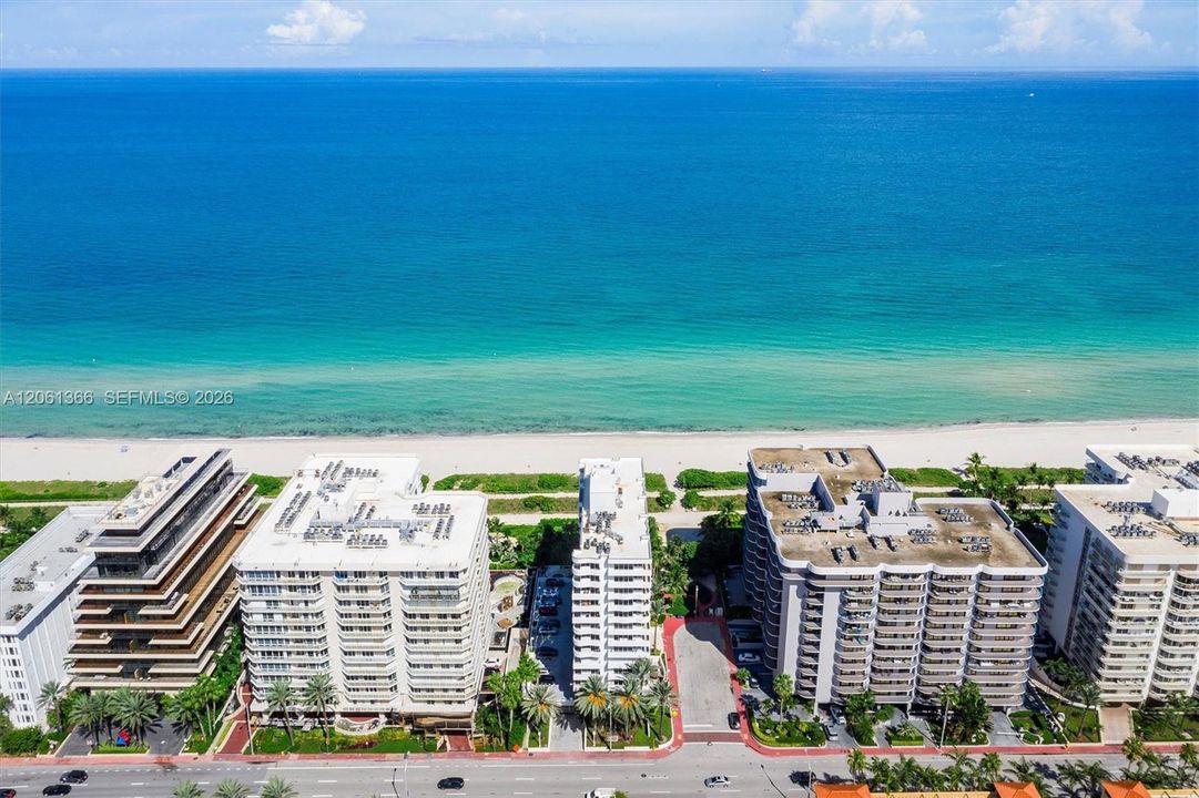 For Rent: $4,600 (2 beds, 2 baths, 1040 Square Feet)