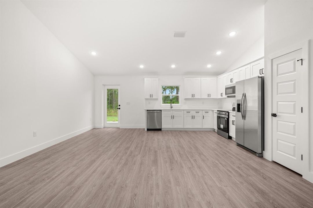 interior - kitchen 1 (1)