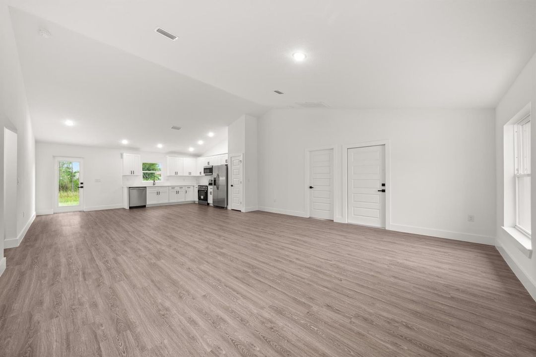 interior - living room 5