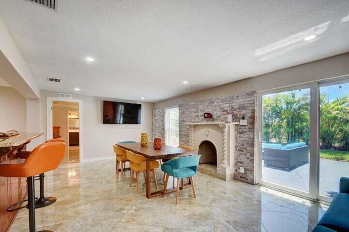 dining/family