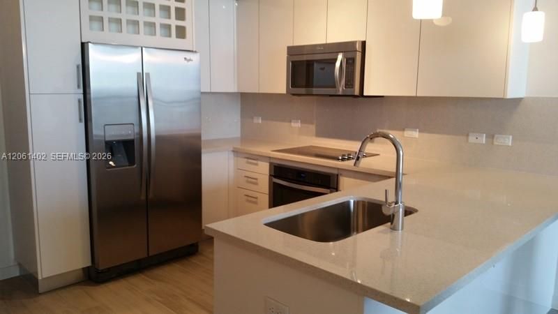 В аренду: $4,600 (2 спален, 2 ванн, 1097 Квадратных фут)