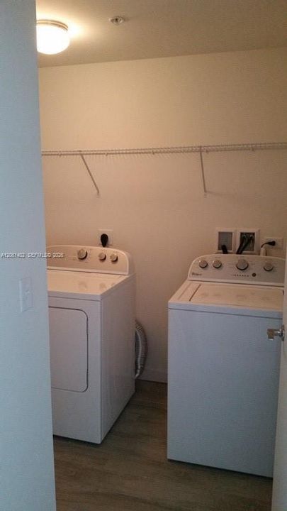 В аренду: $4,600 (2 спален, 2 ванн, 1097 Квадратных фут)