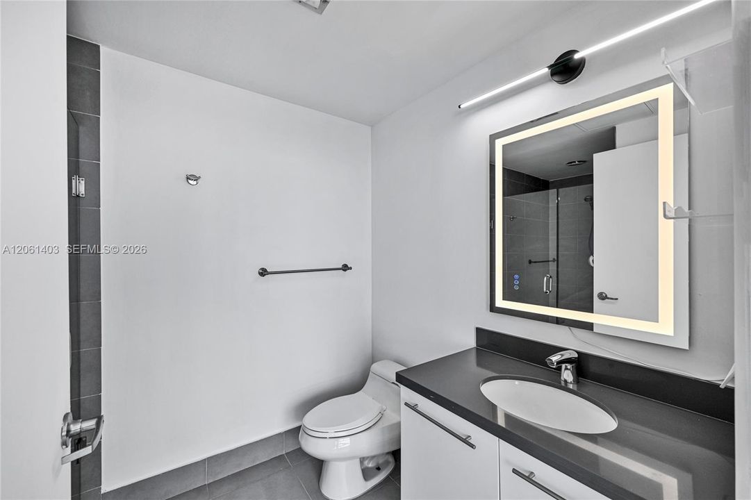 En Venta: $1,750,000 (3 camas, 3 baños, 2456 Pies cuadrados)
