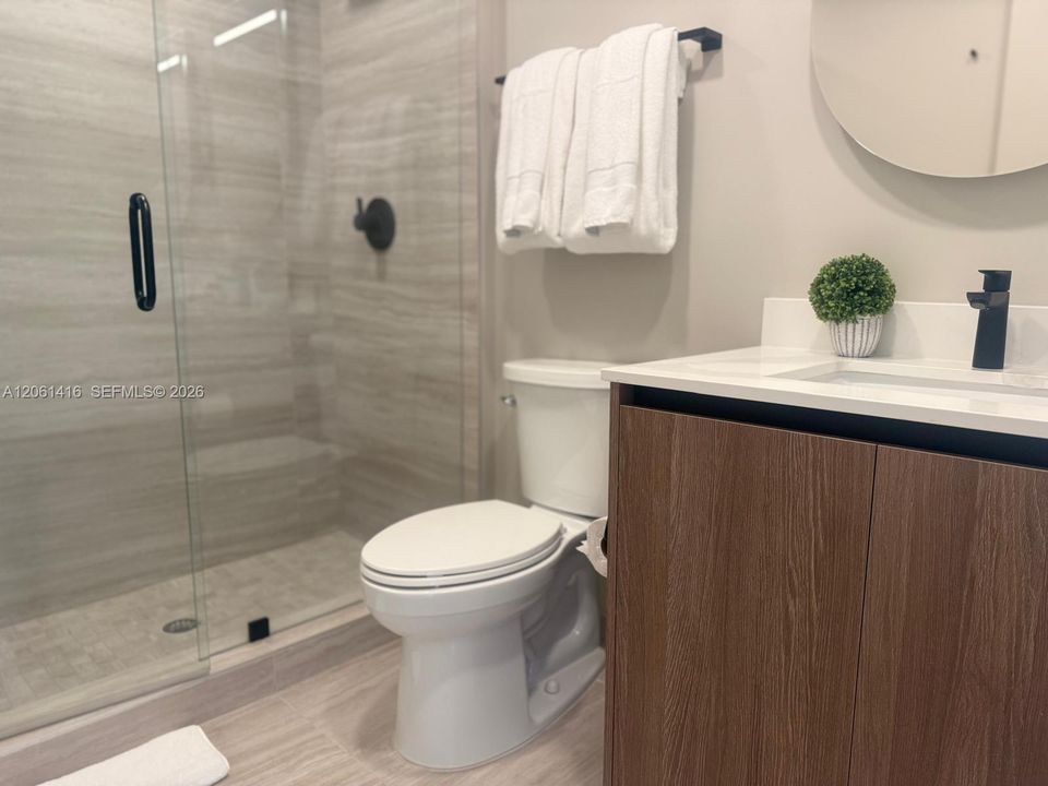 В аренду: $9,900 (2 спален, 2 ванн, 0 Квадратных фут)