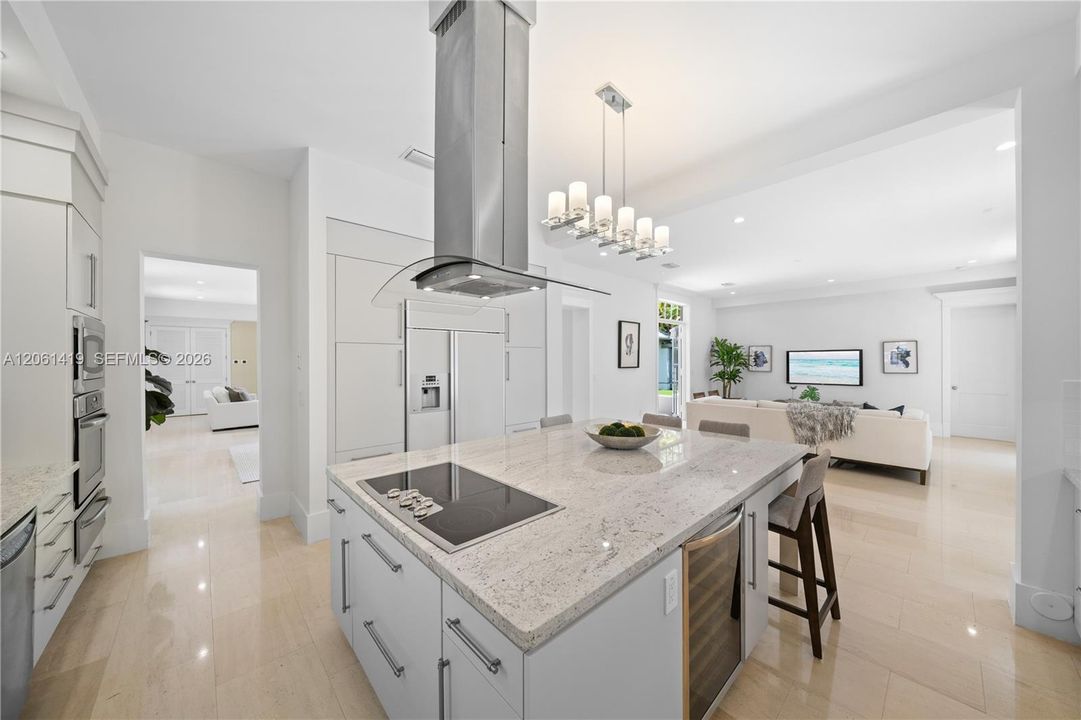 В аренду: $27,000 (7 спален, 8 ванн, 5797 Квадратных фут)