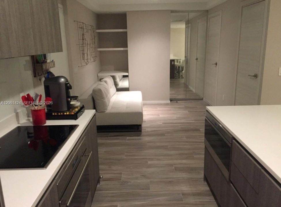 В аренду: $6,500 (2 спален, 2 ванн, 1253 Квадратных фут)