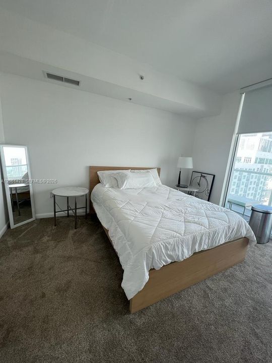 В аренду: $2,800 (1 спален, 1 ванн, 806 Квадратных фут)