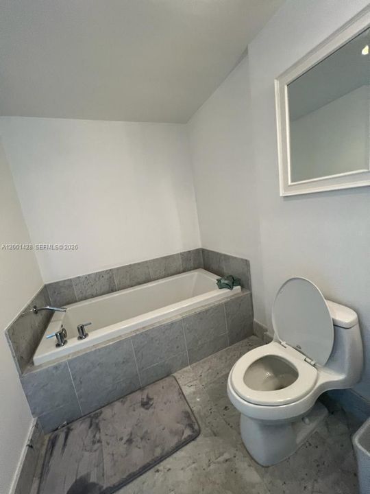 В аренду: $2,800 (1 спален, 1 ванн, 806 Квадратных фут)