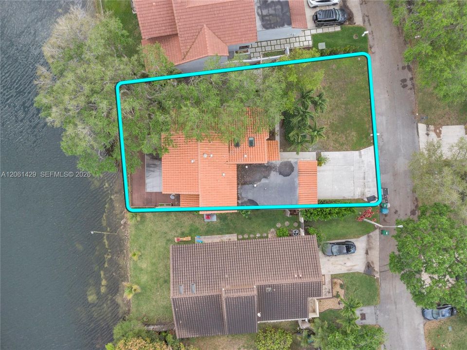 На продажу: $818,000 (4 спален, 3 ванн, 2313 Квадратных фут)