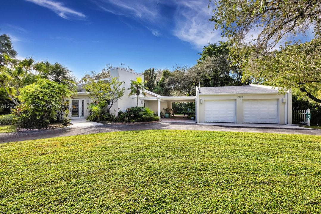 For Rent: $7,100 (2 beds, 2 baths, 1840 Square Feet)