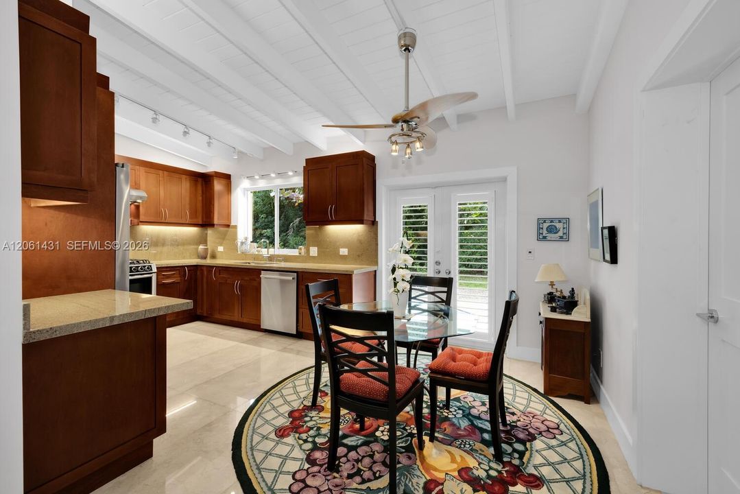 For Rent: $7,100 (2 beds, 2 baths, 1840 Square Feet)