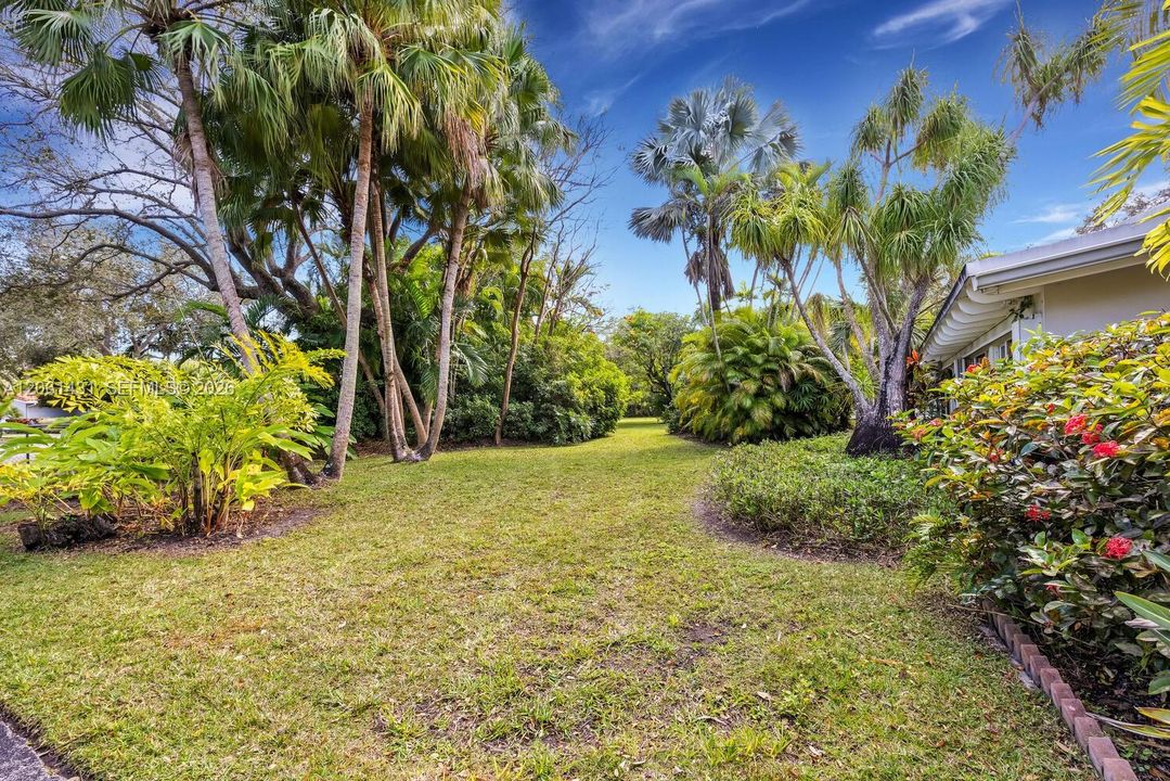 For Rent: $7,100 (2 beds, 2 baths, 1840 Square Feet)