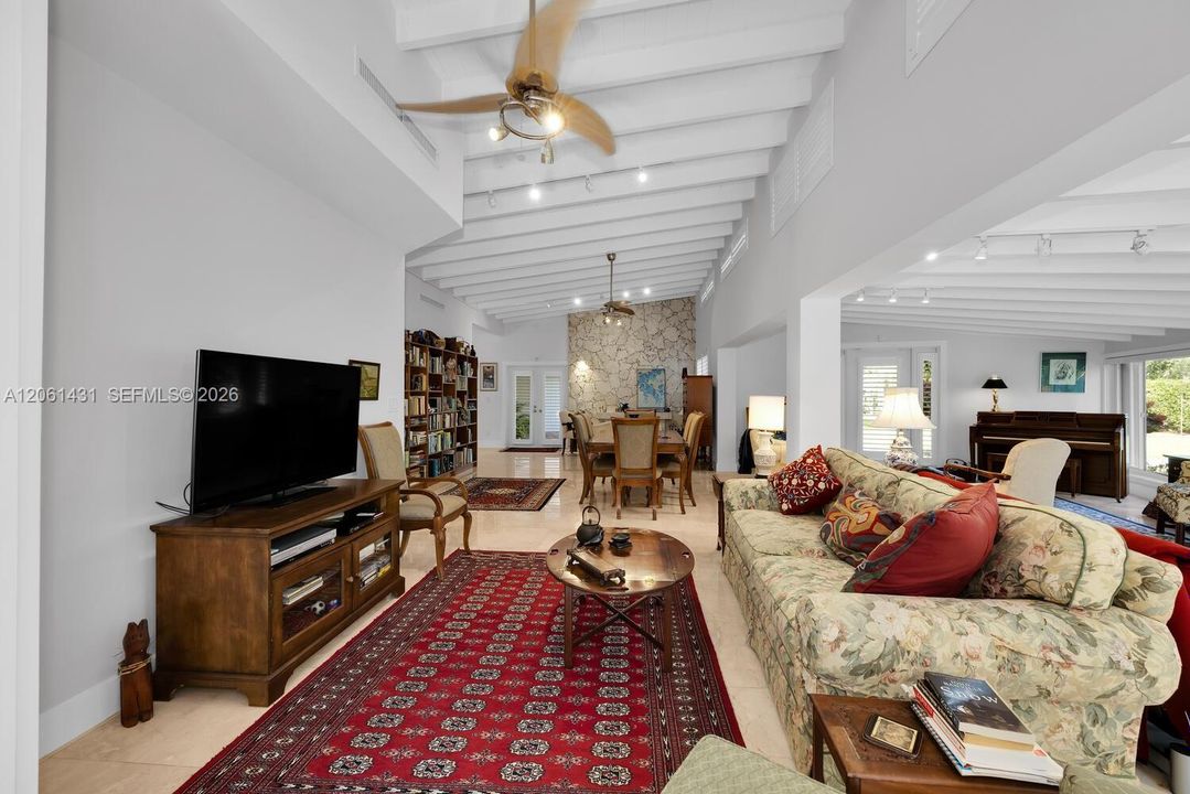 For Rent: $7,100 (2 beds, 2 baths, 1840 Square Feet)