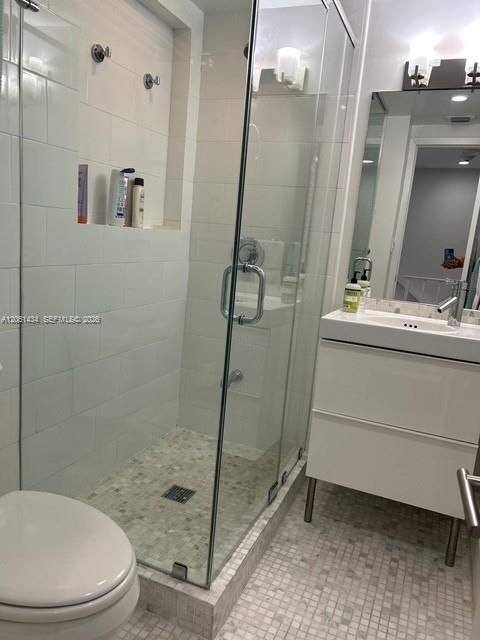 В аренду: $6,000 (2 спален, 2 ванн, 1042 Квадратных фут)