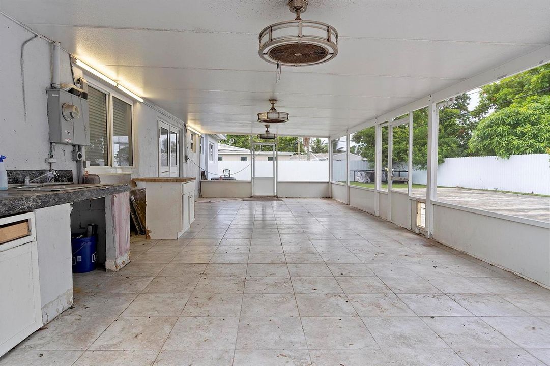 17840 NW 28 Ct, Miami Gardens, Fl 33056