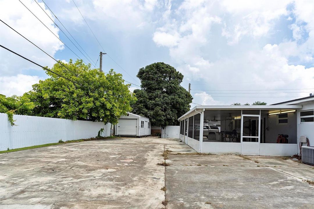 17840 NW 28 Ct, Miami Gardens, Fl 33056