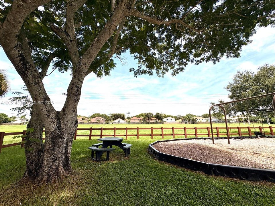 Embassy Courts picnic area
