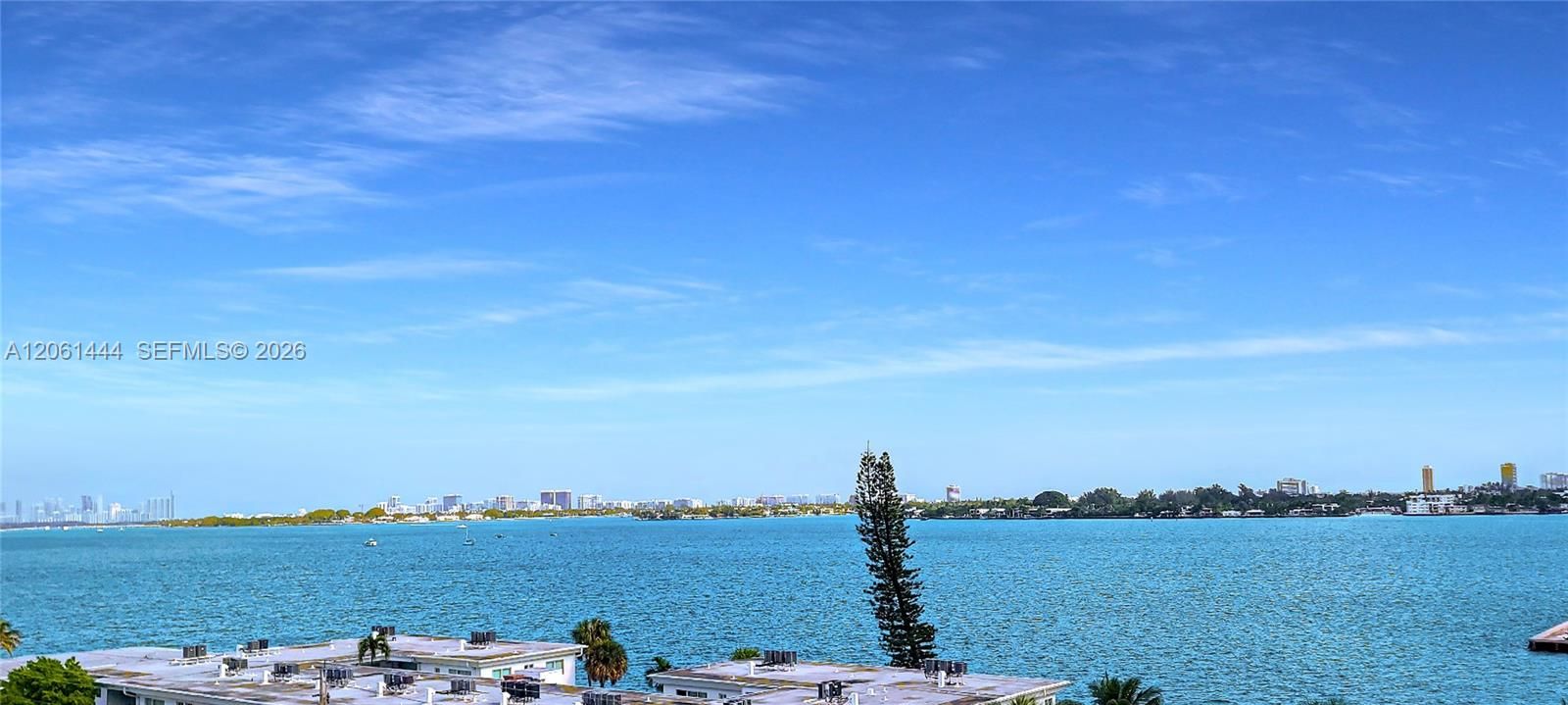 En Venta: $514,999 (2 camas, 2 baños, 1251 Pies cuadrados)