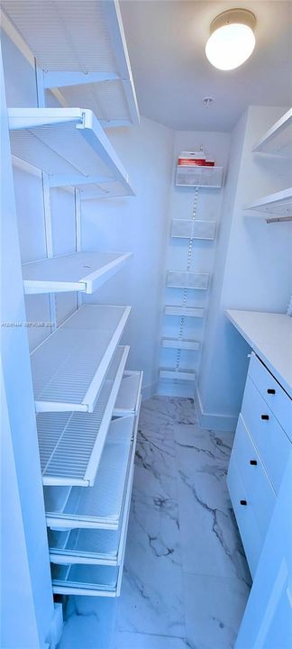 En Venta: $514,999 (2 camas, 2 baños, 1251 Pies cuadrados)