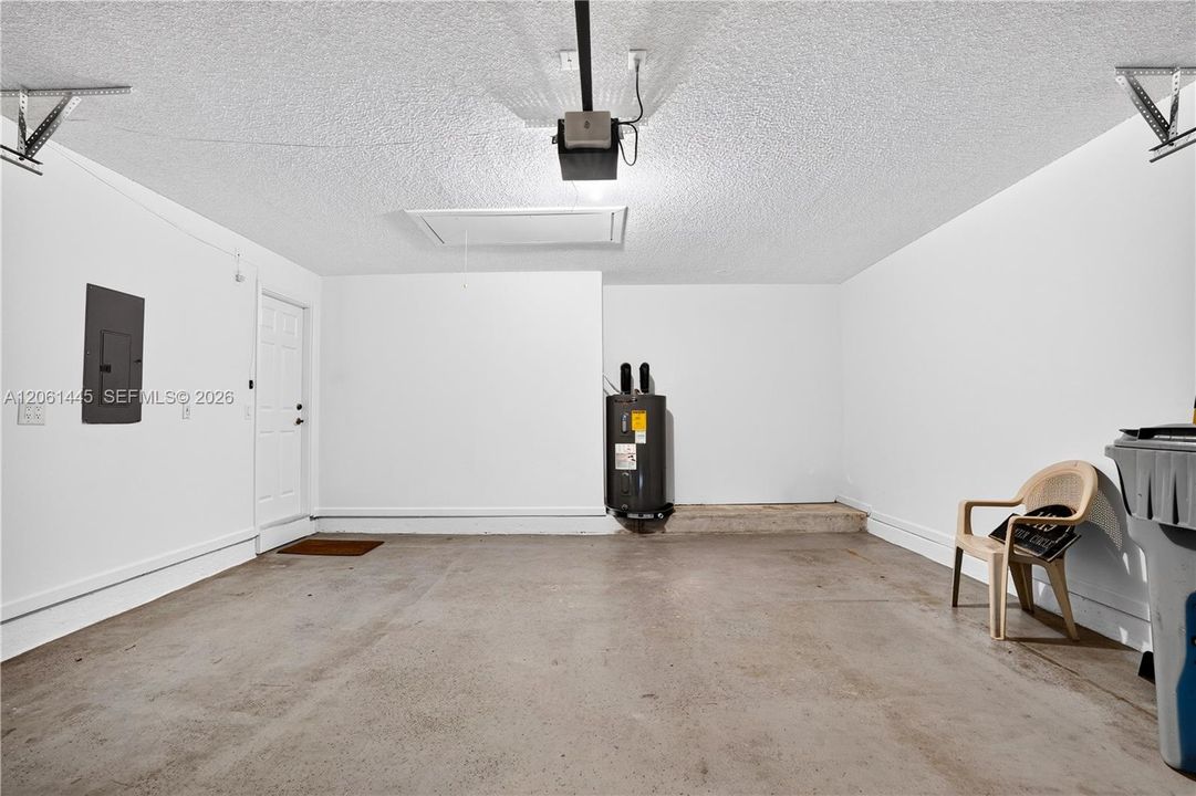 En Venta: $669,000 (3 camas, 2 baños, 1546 Pies cuadrados)