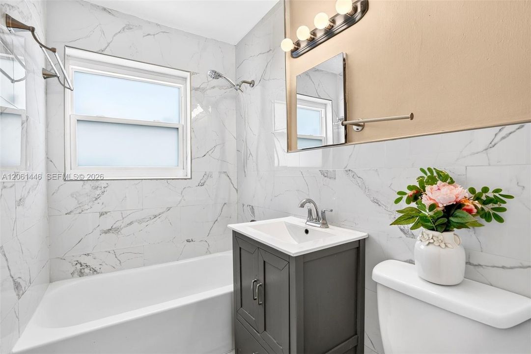 2nd Bathroom