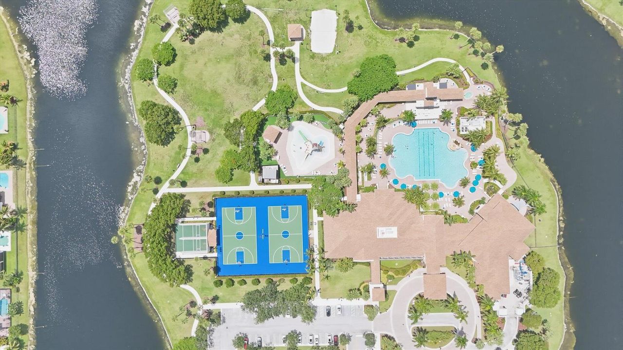 Heron Bay amenities