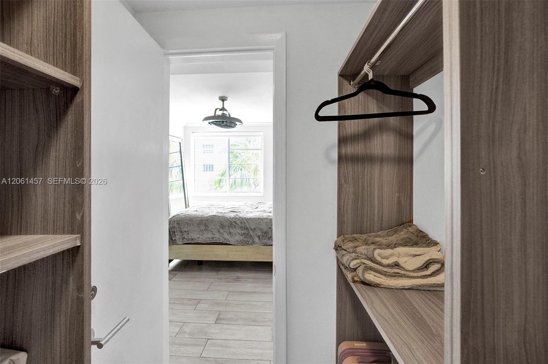 В аренду: $3,800 (2 спален, 2 ванн, 720 Квадратных фут)