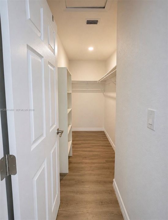 En Venta: $299,990 (3 camas, 2 baños, 1364 Pies cuadrados)