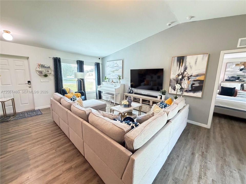 En Venta: $299,990 (3 camas, 2 baños, 1364 Pies cuadrados)