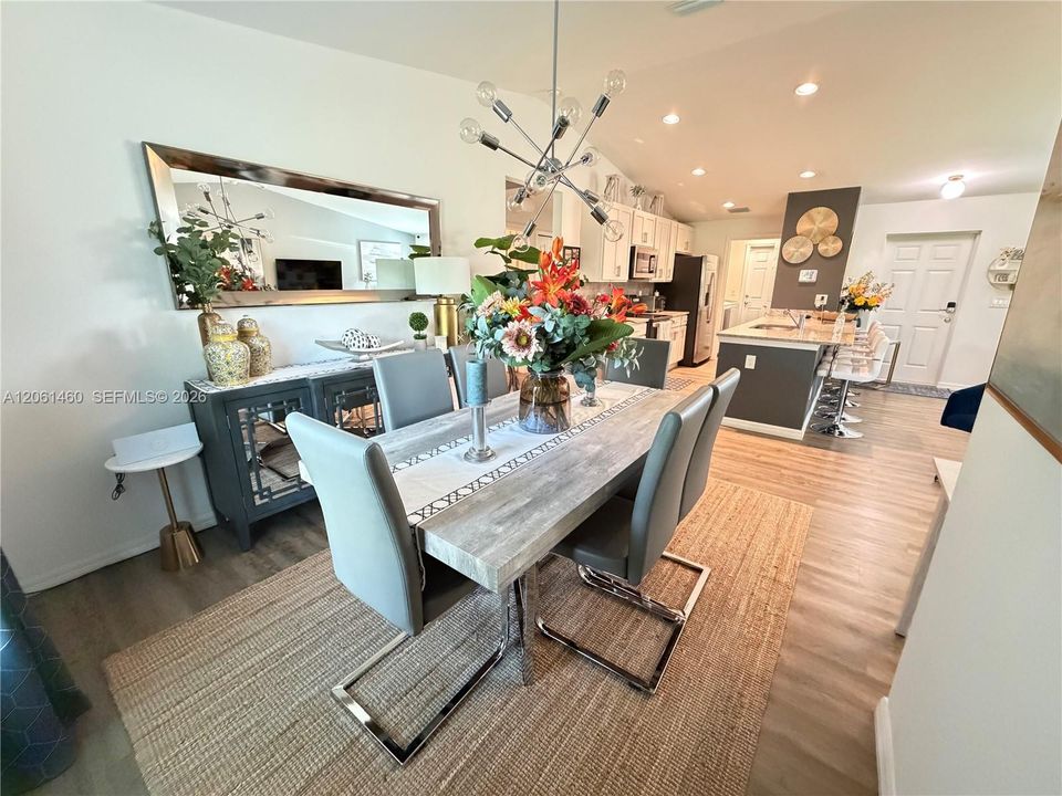 En Venta: $299,990 (3 camas, 2 baños, 1364 Pies cuadrados)