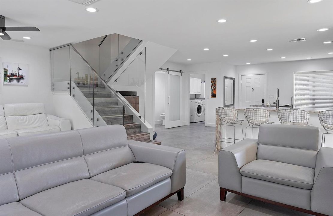 9184 NW 44 St Sunrise, Fl 33351 - - 020