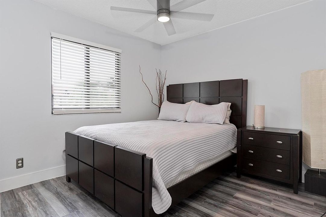 9184 NW 44 St Sunrise, Fl 33351 - - 035
