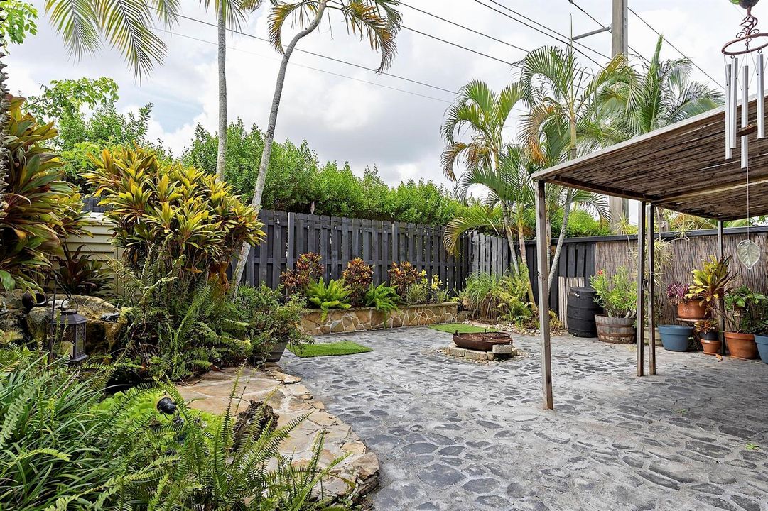 9184 NW 44 St Sunrise, Fl 33351 - - 042