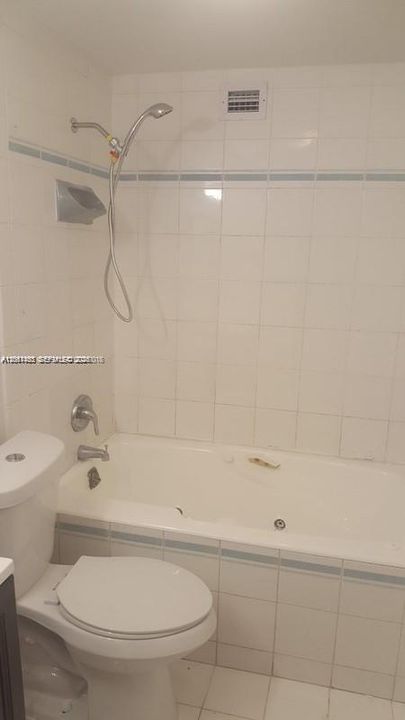 В аренду: $3,000 (2 спален, 1 ванн, 1060 Квадратных фут)