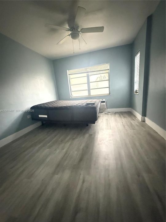 В аренду: $1,900 (1 спален, 1 ванн, 700 Квадратных фут)