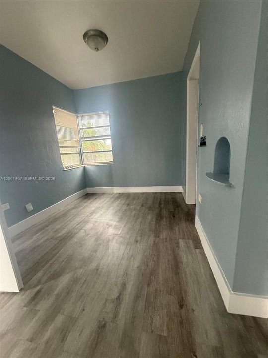 В аренду: $1,900 (1 спален, 1 ванн, 700 Квадратных фут)
