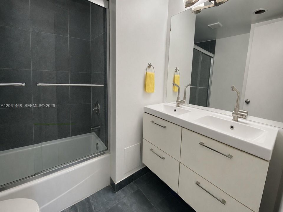 En Venta: $259,900 (2 camas, 1 baños, 1110 Pies cuadrados)