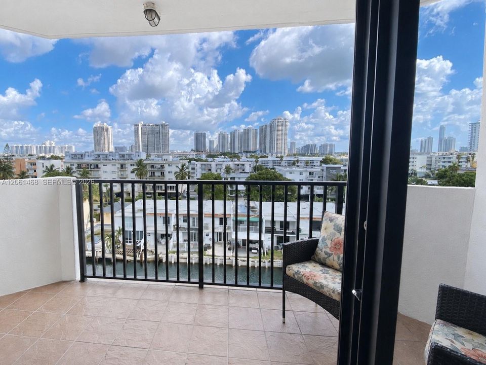 En Venta: $259,900 (2 camas, 1 baños, 1110 Pies cuadrados)