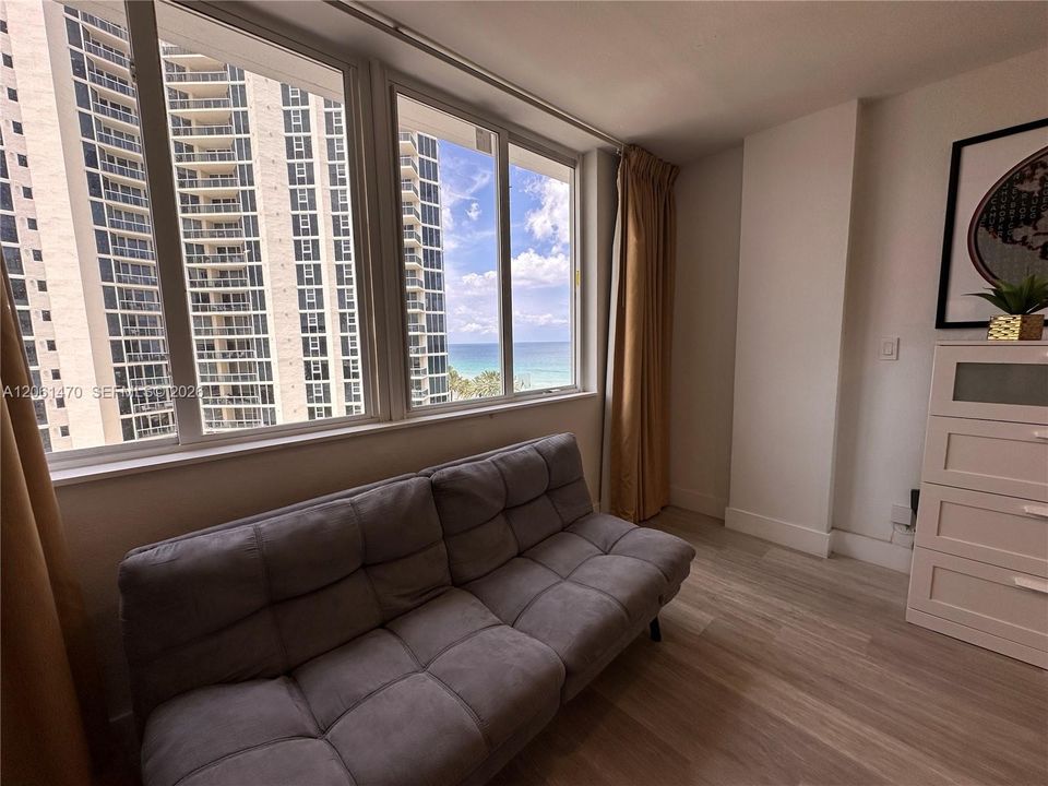 На продажу: $139,000 (0 спален, 1 ванн, 410 Квадратных фут)
