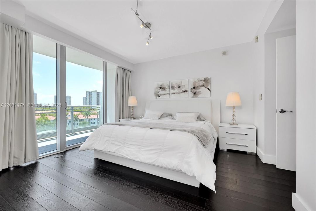 В аренду: $9,000 (3 спален, 3 ванн, 2509 Квадратных фут)