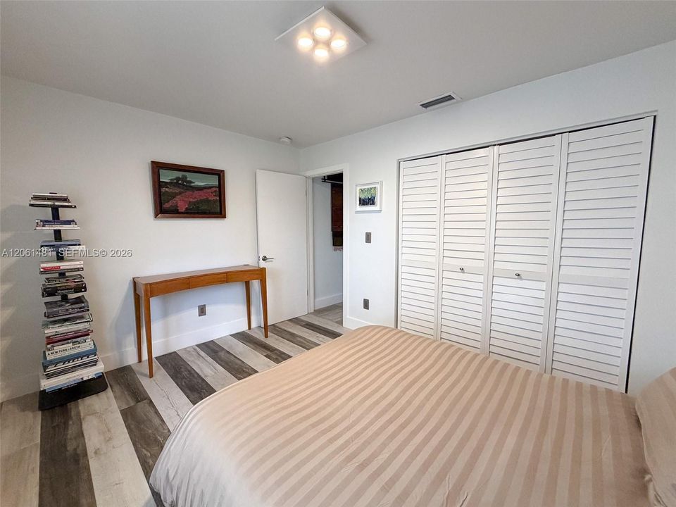 For Sale: $1,375,000 (4 beds, 3 baths, 2220 Square Feet)