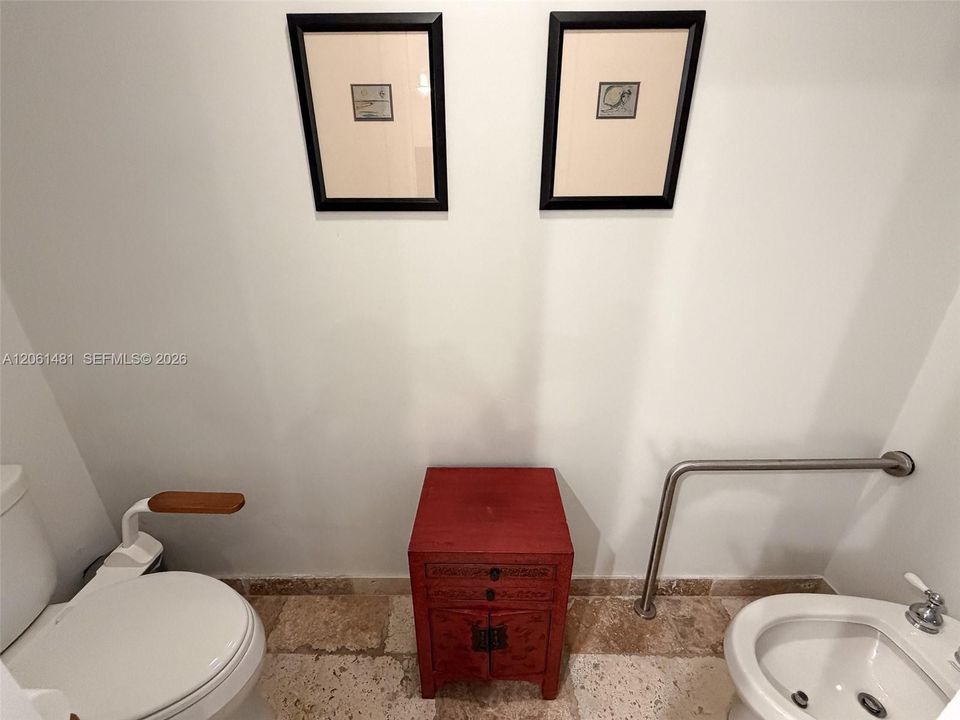 For Sale: $1,375,000 (4 beds, 3 baths, 2220 Square Feet)