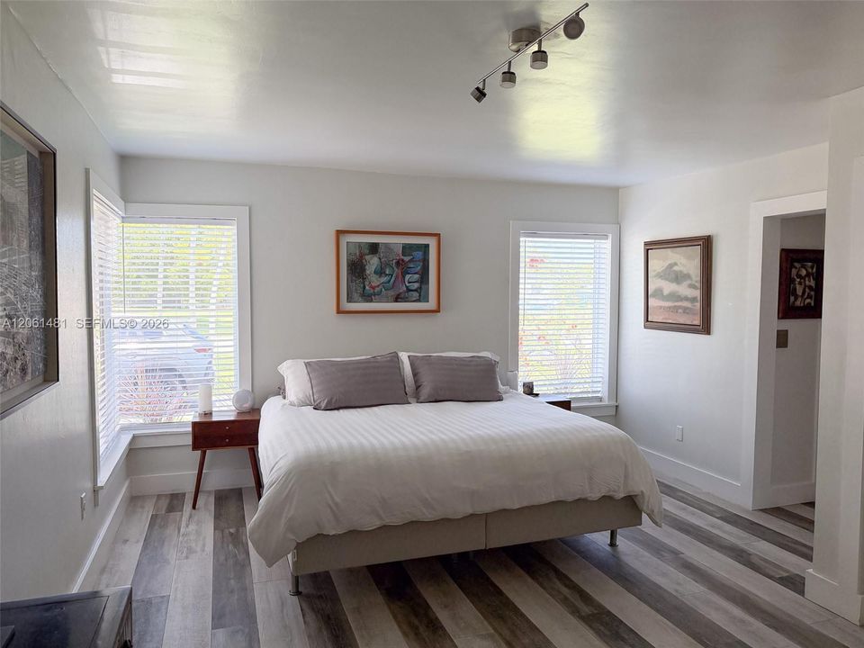 For Sale: $1,375,000 (4 beds, 3 baths, 2220 Square Feet)