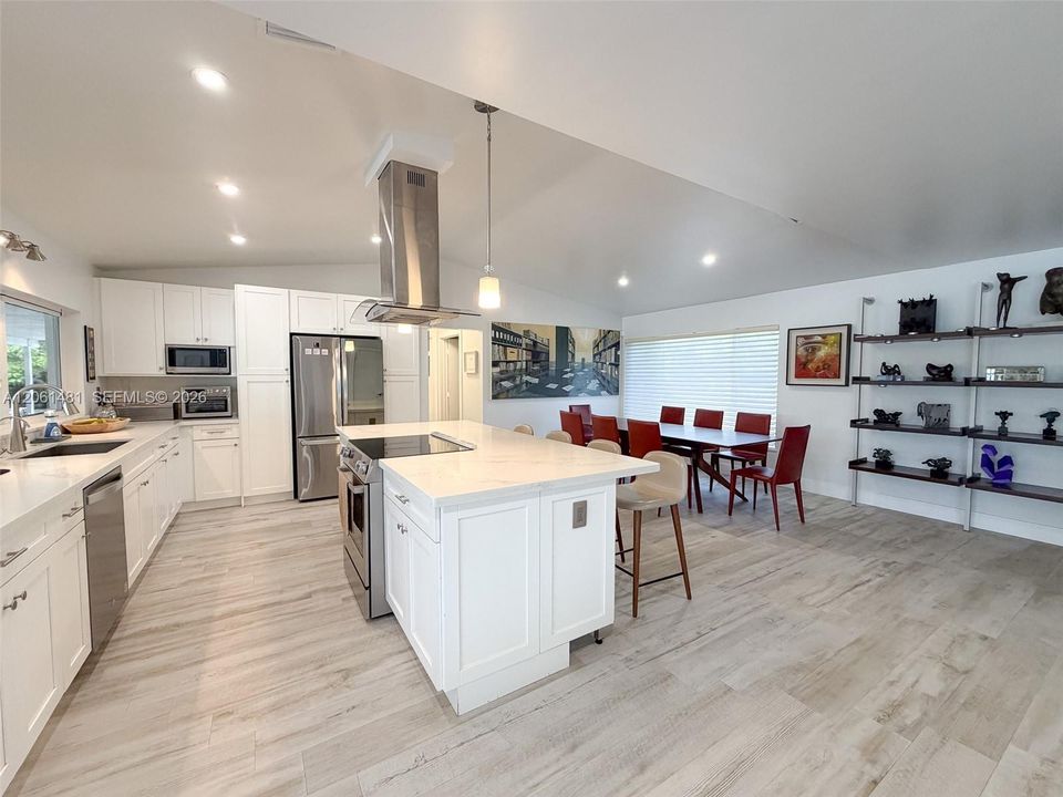 For Sale: $1,375,000 (4 beds, 3 baths, 2220 Square Feet)