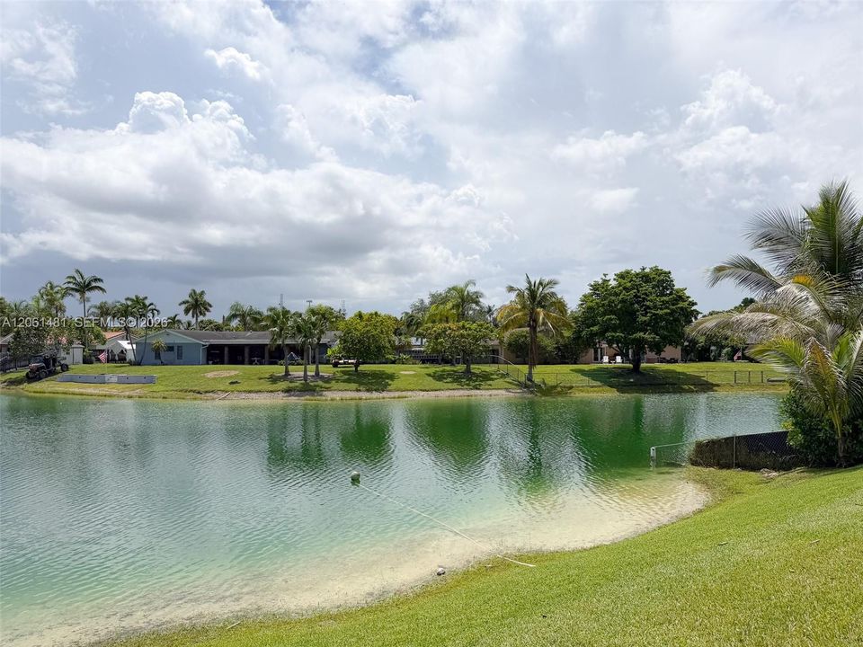 For Sale: $1,375,000 (4 beds, 3 baths, 2220 Square Feet)