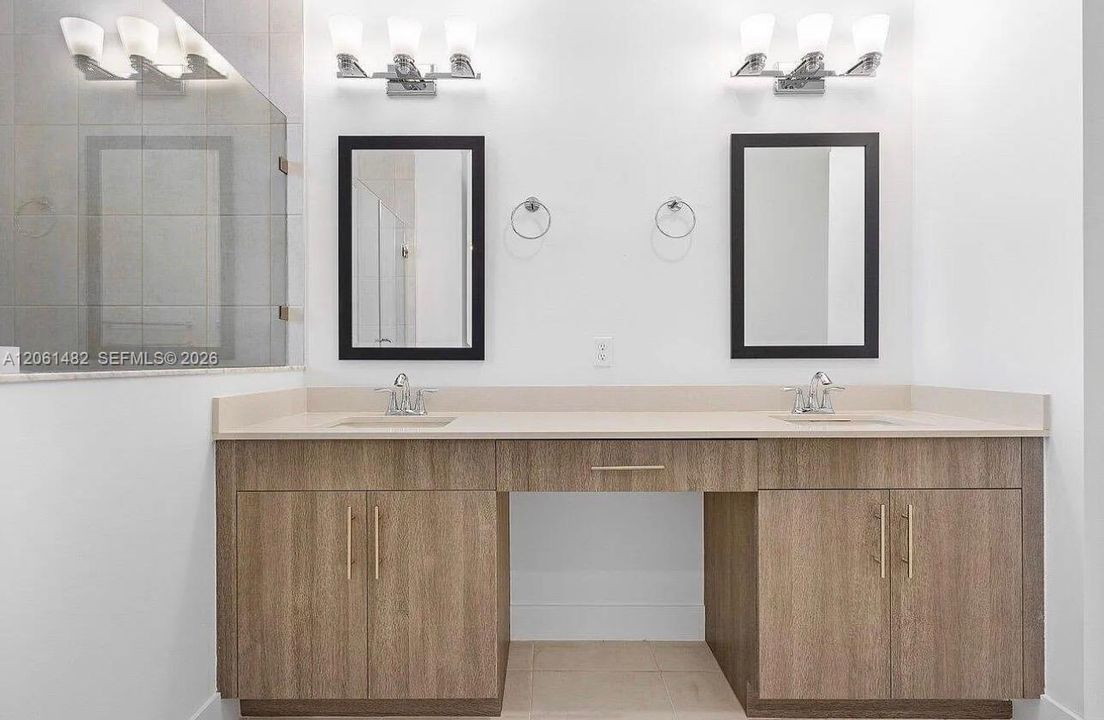 En Renta: $4,000 (3 camas, 2 baños, 1809 Pies cuadrados)