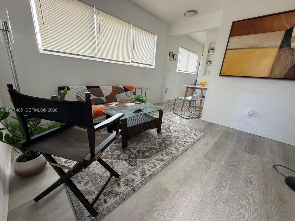В аренду: $1,900 (1 спален, 1 ванн, 4920 Квадратных фут)