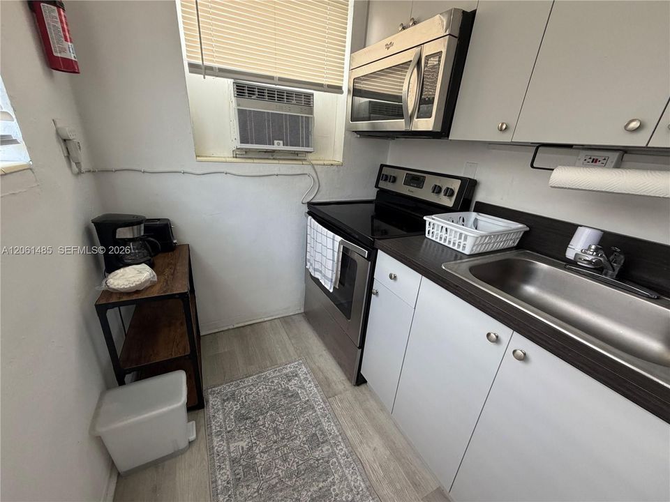 В аренду: $1,900 (1 спален, 1 ванн, 4920 Квадратных фут)