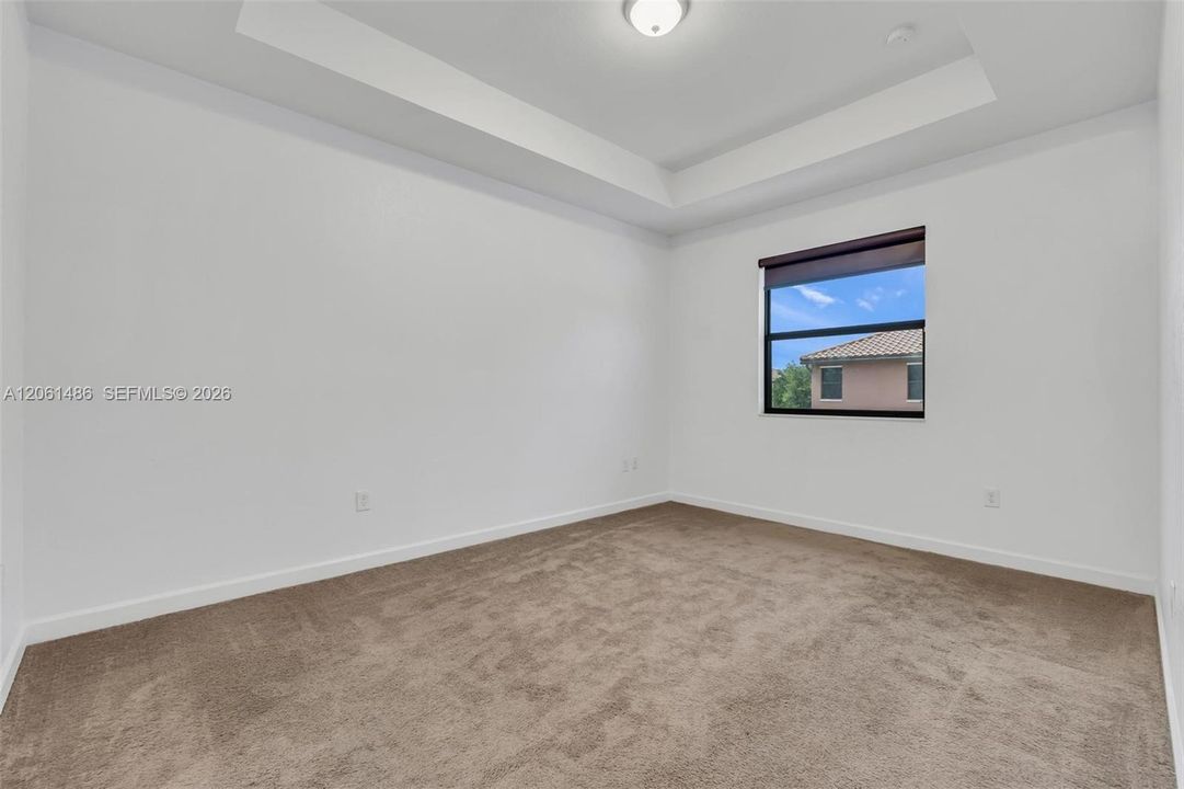For Sale: $570,000 (4 beds, 2 baths, 1862 Square Feet)