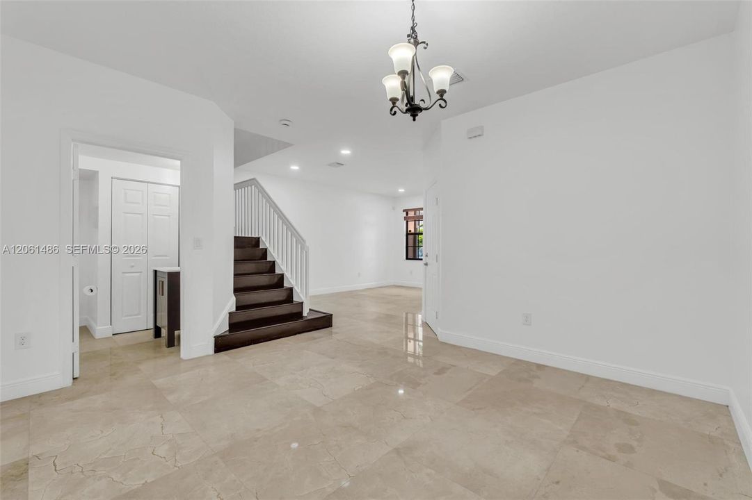 For Sale: $570,000 (4 beds, 2 baths, 1862 Square Feet)